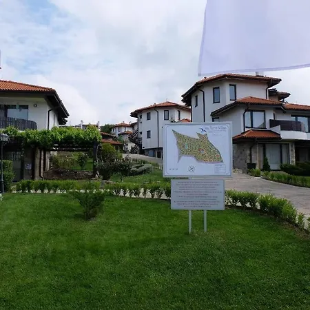 Bay View Nona 1c - *