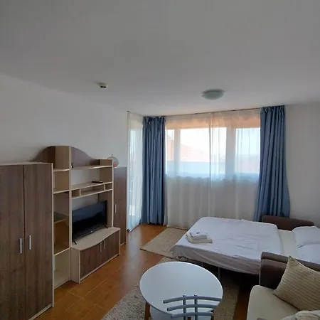 Bay View Nona 1c - * Kosharitsa